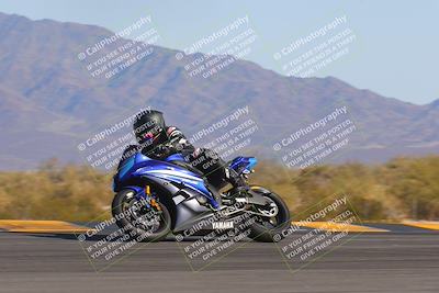 media/Feb-04-2023-SoCal Trackdays (Sat) [[8a776bf2c3]]/Turn 9 Side (130pm)/